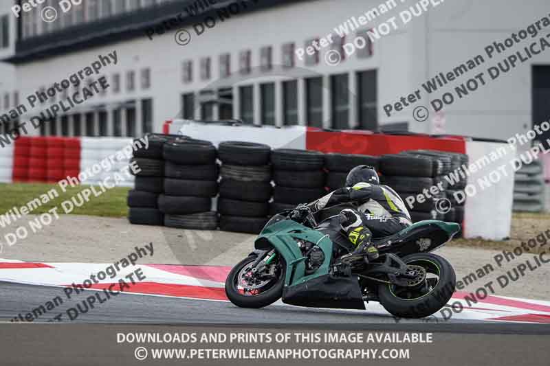 cadwell no limits trackday;cadwell park;cadwell park photographs;cadwell trackday photographs;enduro digital images;event digital images;eventdigitalimages;navarra;no limits trackdays;peter wileman photography;racing digital images;trackday digital images;trackday photos